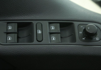 Подержанный автомобиль Volkswagen Tiguan 2014 года (17 фото)