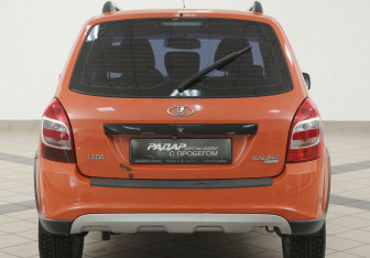 Подержанный автомобиль LADA (ВАЗ) Kalina Wagon 2015 года (3 фото)