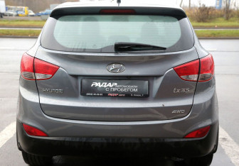Подержанный автомобиль Hyundai ix35 2012 года (5 фото)
