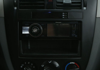 Подержанный автомобиль Chevrolet Lacetti Sedan 2011 года (13 фото)