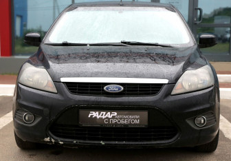 Подержанный автомобиль Ford Focus Hatchback 2009 года (2 фото)