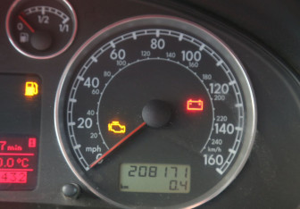 Подержанный автомобиль Volkswagen Passat Sedan 2003 года (18 фото)