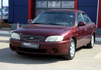 Подержанный автомобиль Kia Spectra Sedan 2007 года (3 фото)