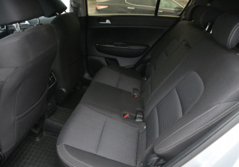 Подержанный автомобиль Kia Sportage 2018 года (14 фото)