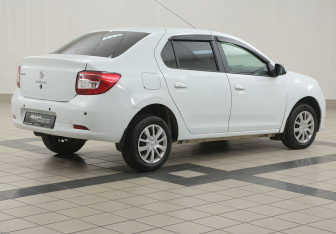 Подержанный автомобиль Renault Logan Sedan 2018 года (4 фото)