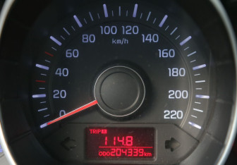 Подержанный автомобиль Kia Rio Sedan 2012 года (18 фото)
