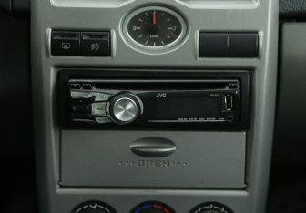 Подержанный автомобиль LADA (ВАЗ) Priora Wagon 2011 года (13 фото)