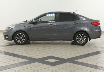 Подержанный автомобиль Kia Rio Sedan 2016 года (7 фото)