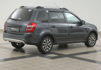 Подержанный автомобиль LADA (ВАЗ) Granta Wagon 2020 года (4 фото)