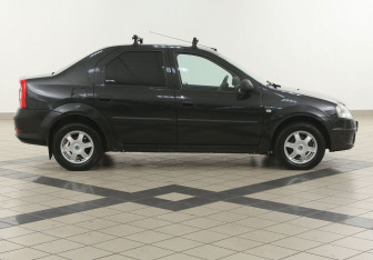 Подержанный автомобиль Renault Logan Sedan 2012 года (5 фото)