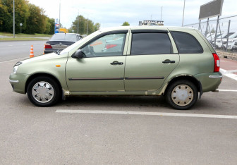 Подержанный автомобиль LADA (ВАЗ) Kalina Wagon 2010 года (8 фото)