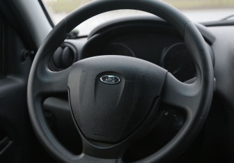 Подержанный автомобиль LADA (ВАЗ) Granta Liftback 2018 года (16 фото)