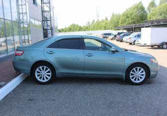 Подержанный автомобиль Toyota Camry Sedan 2006 года (8 фото)