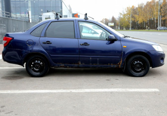 Подержанный автомобиль LADA (ВАЗ) Granta Sedan 2014 года (7 фото)