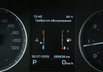 Подержанный автомобиль Land Rover Freelander 2014 года (18 фото)