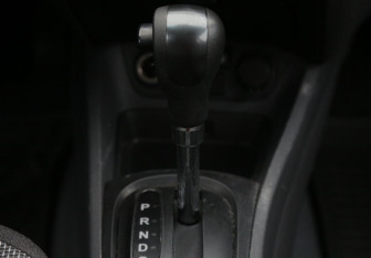 Подержанный автомобиль Kia Rio Sedan 2010 года (15 фото)