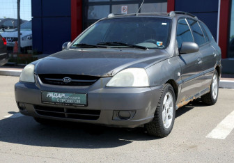 Подержанный автомобиль Kia Rio Wagon 2004 года (3 фото)