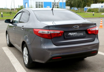 Подержанный автомобиль Kia Rio Sedan 2013 года (4 фото)