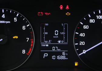 Подержанный автомобиль Hyundai Creta 2016 года (19 фото)