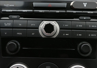 Подержанный автомобиль Mazda CX-7 2008 года (15 фото)
