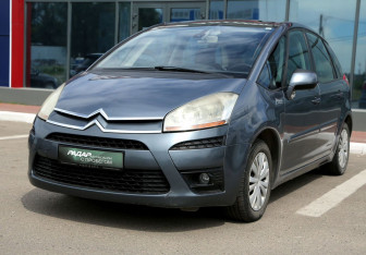 Подержанный автомобиль Citroen C4 Picasso 2008 года (3 фото)
