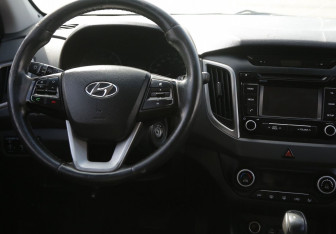 Подержанный автомобиль Hyundai Creta 2016 года (14 фото)
