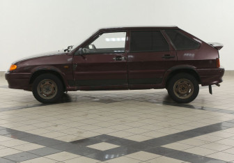 Подержанный автомобиль LADA (ВАЗ) 2114 2011 года (7 фото)