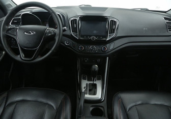 Подержанный автомобиль Chery Tiggo 5 2017 года (12 фото)