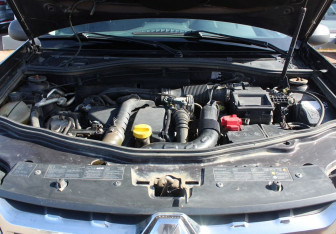 Подержанный автомобиль Renault Duster 2016 года (15 фото)