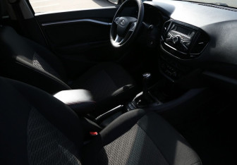 Подержанный автомобиль LADA (ВАЗ) Vesta Sedan 2018 года (9 фото)