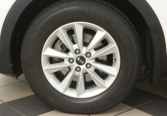 Подержанный автомобиль Kia Sorento 2019 года (30 фото)