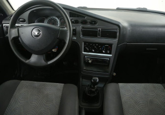 Подержанный автомобиль Daewoo Nexia Sedan 2010 года (12 фото)