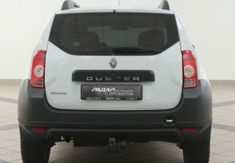 Подержанный автомобиль Renault Duster 2013 года (3 фото)