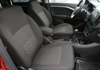 Подержанный автомобиль LADA (ВАЗ) Vesta Wagon 2019 года (10 фото)