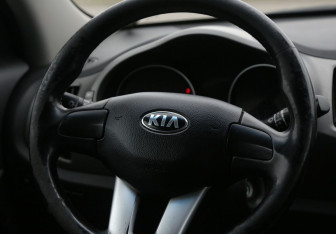 Подержанный автомобиль Kia Sportage 2014 года (16 фото)