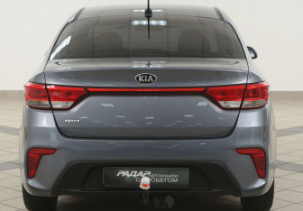 Подержанный автомобиль Kia Rio Sedan 2019 года (3 фото)