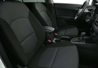 Подержанный автомобиль Hyundai Creta 2016 года (10 фото)