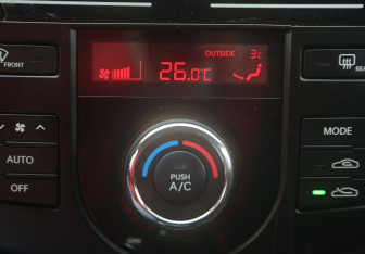 Подержанный автомобиль Kia Cerato Sedan 2011 года (18 фото)