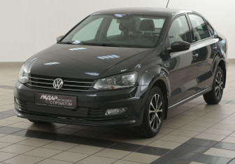 Подержанный автомобиль Volkswagen Polo Sedan 2016 года (8 фото)