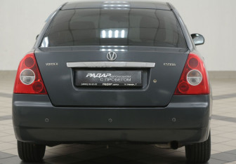 Подержанный автомобиль Vortex Estina 2010 года (3 фото)