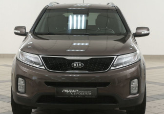 Подержанный автомобиль Kia Sorento 2013 года (6 фото)
