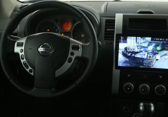 Подержанный автомобиль Nissan X-Trail 2008 года (14 фото)