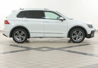 Подержанный автомобиль Volkswagen Tiguan 2020 года (5 фото)