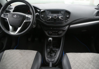 Подержанный автомобиль LADA (ВАЗ) Vesta Wagon 2019 года (12 фото)