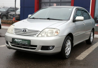 Подержанный автомобиль Toyota Corolla Sedan 2006 года (3 фото)