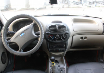 Подержанный автомобиль LADA (ВАЗ) Kalina Wagon 2010 года (13 фото)