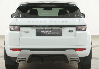 Подержанный автомобиль Land Rover Range Rover Evoque 2012 года (3 фото)