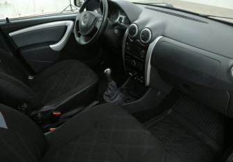 Подержанный автомобиль LADA (ВАЗ) Largus Wagon 2018 года (9 фото)