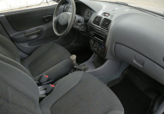 Подержанный автомобиль Hyundai Accent Sedan 2008 года (9 фото)