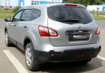 Подержанный автомобиль Nissan Qashqai+2 2012 года (4 фото)